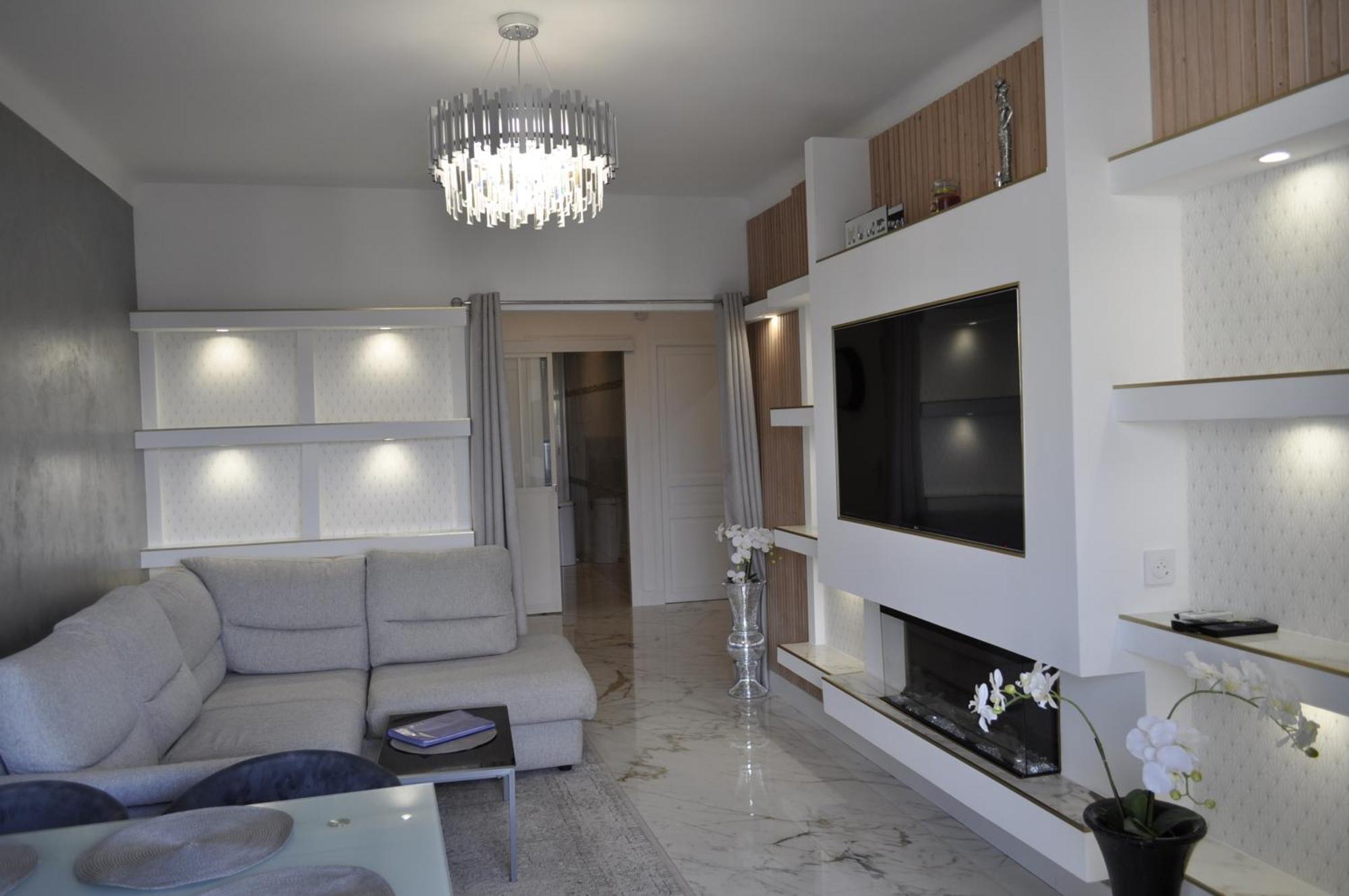 Emotion Vip Apartment Nice Exterior photo