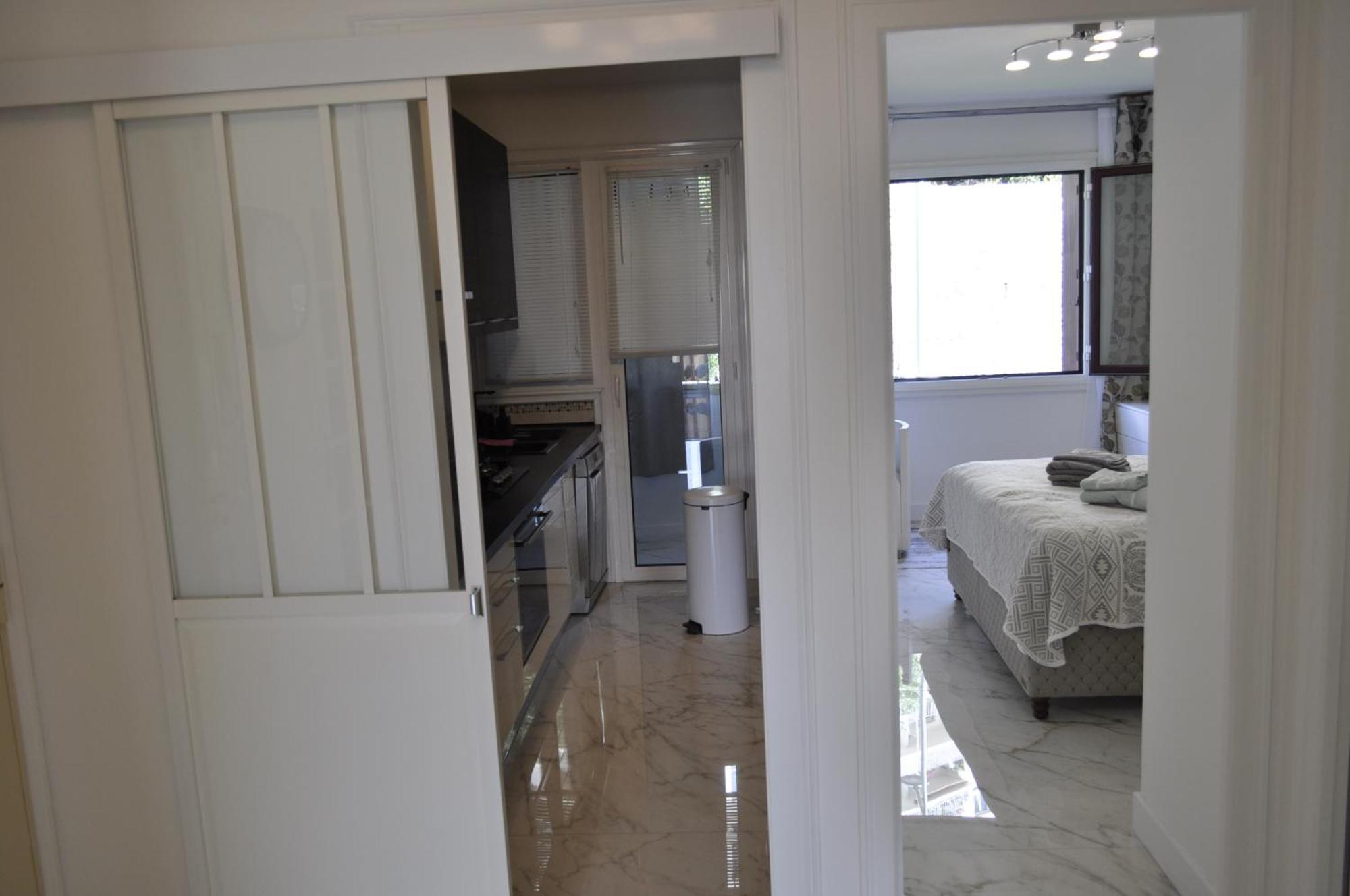 Emotion Vip Apartment Nice Exterior photo